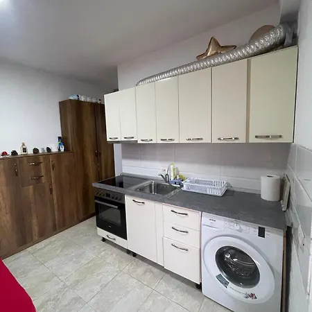 Апартаменты 5 Qerret Albania Голем